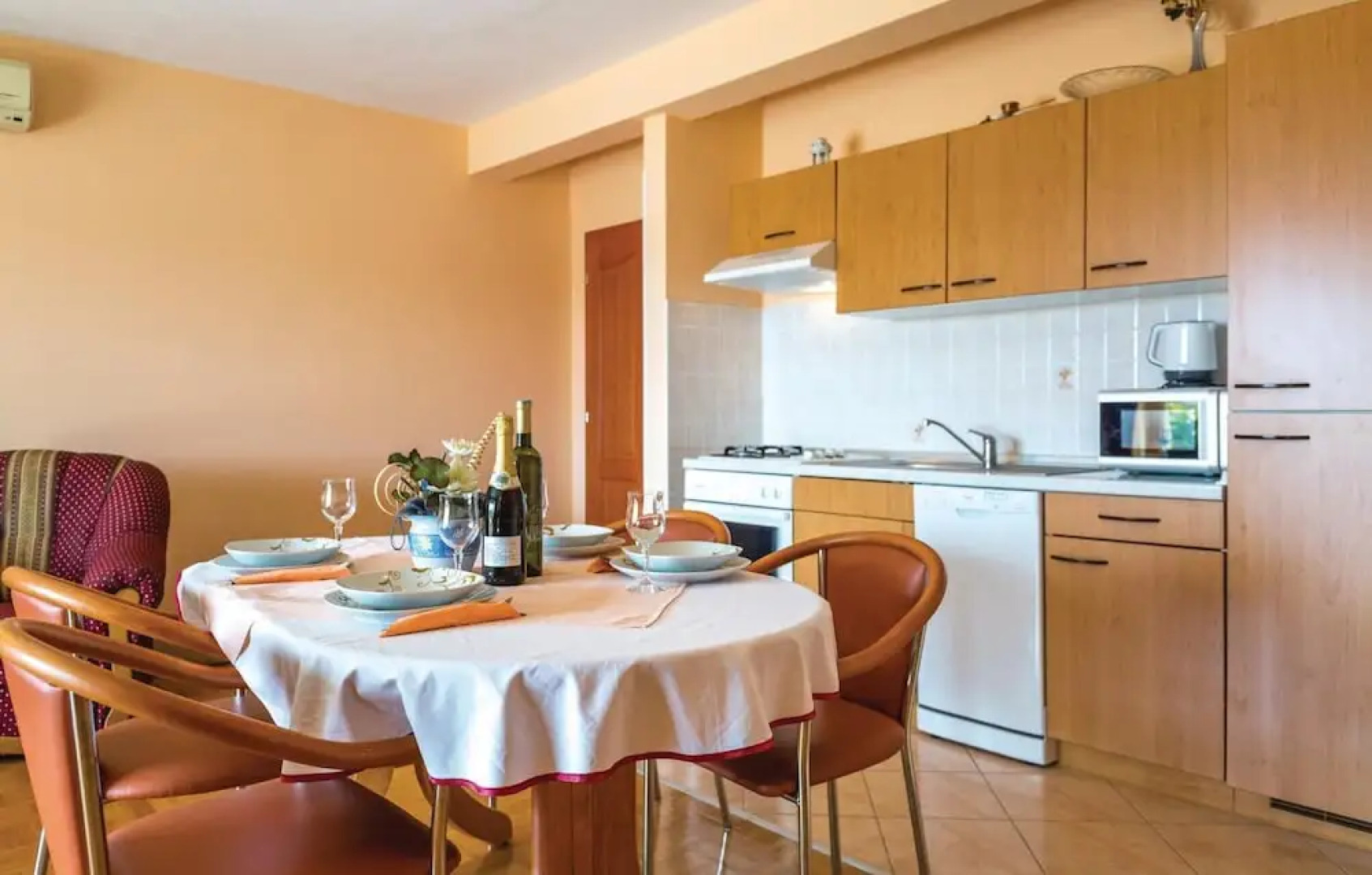 Awesome Home in Makarska With Wifi and 1 Bedrooms
