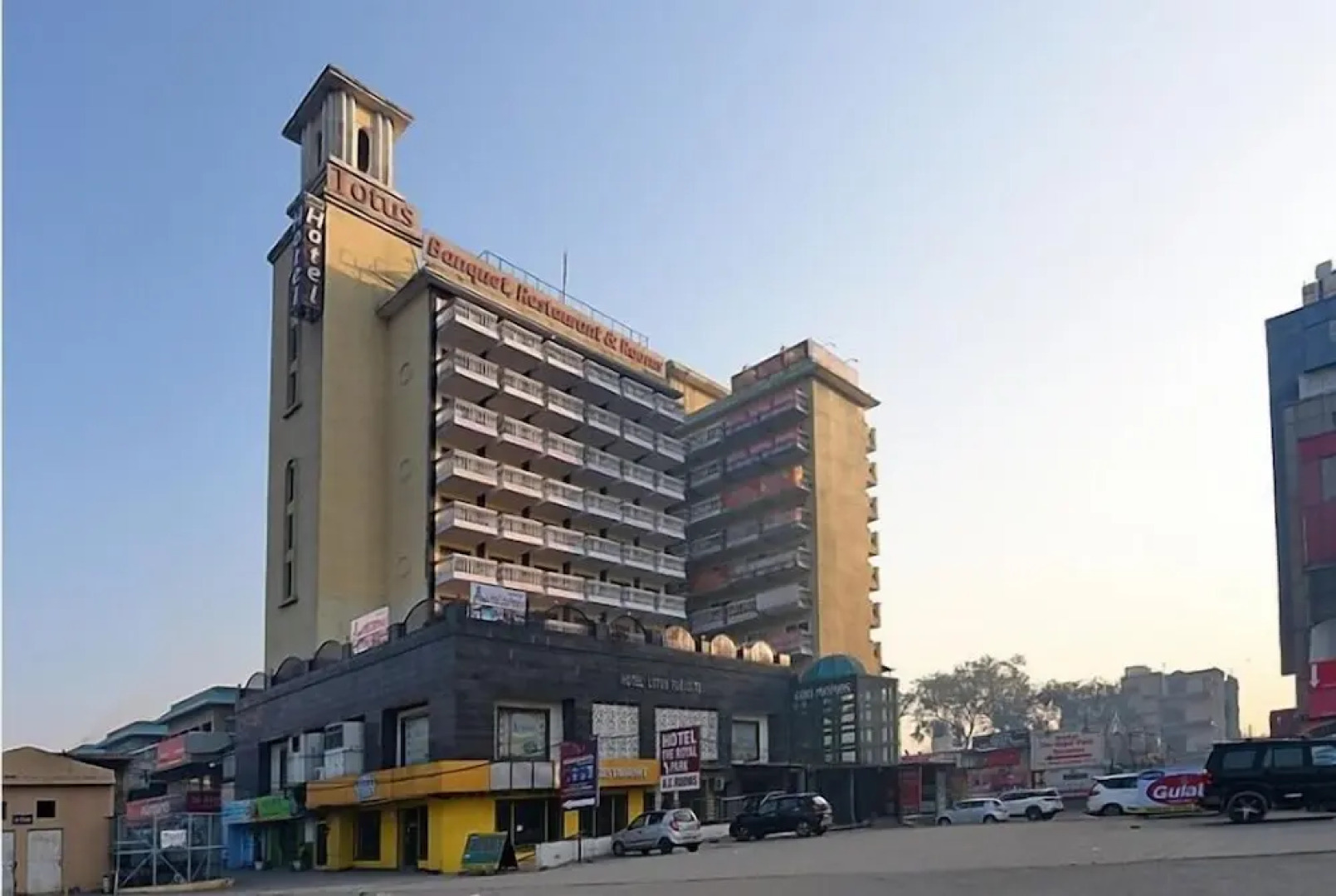 Hotel Lotus Paradise