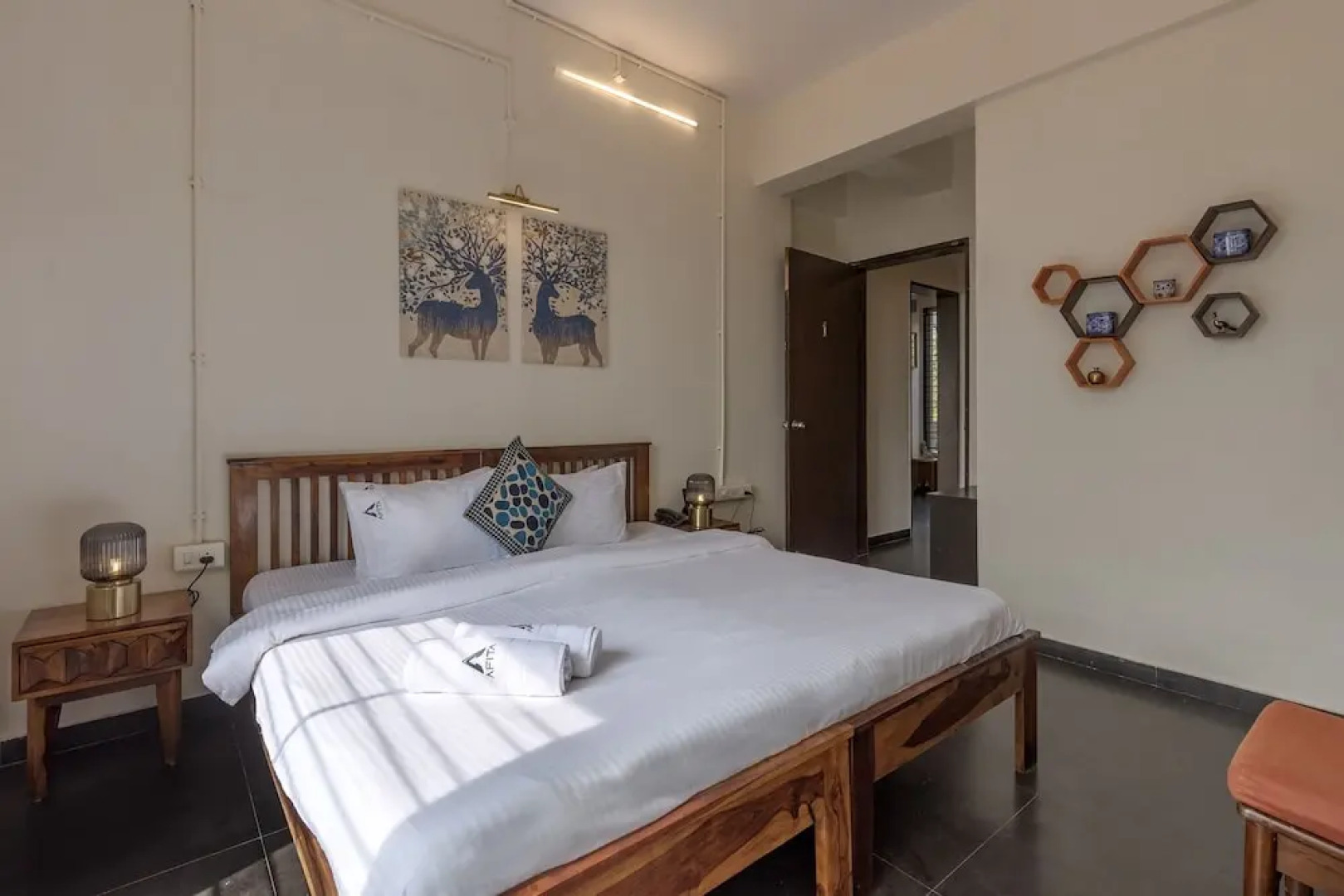 CosmicStays Afita Mohari-Solar Powered Lakehouse