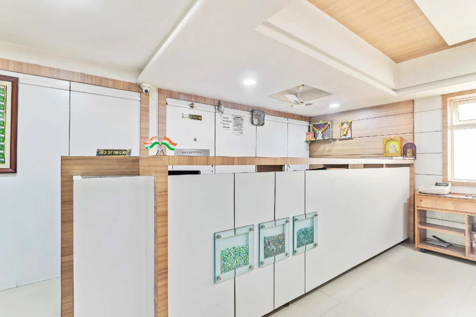 Vaccinated Staff- Capital O 4552 Hotel Sharada International