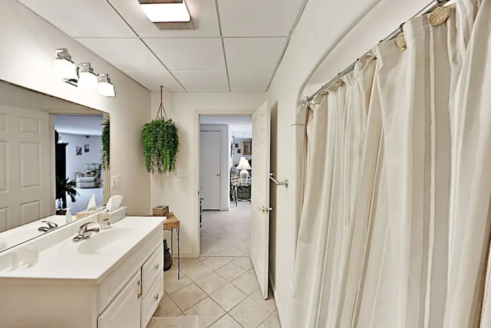 26windrd 5 Bedroom Home