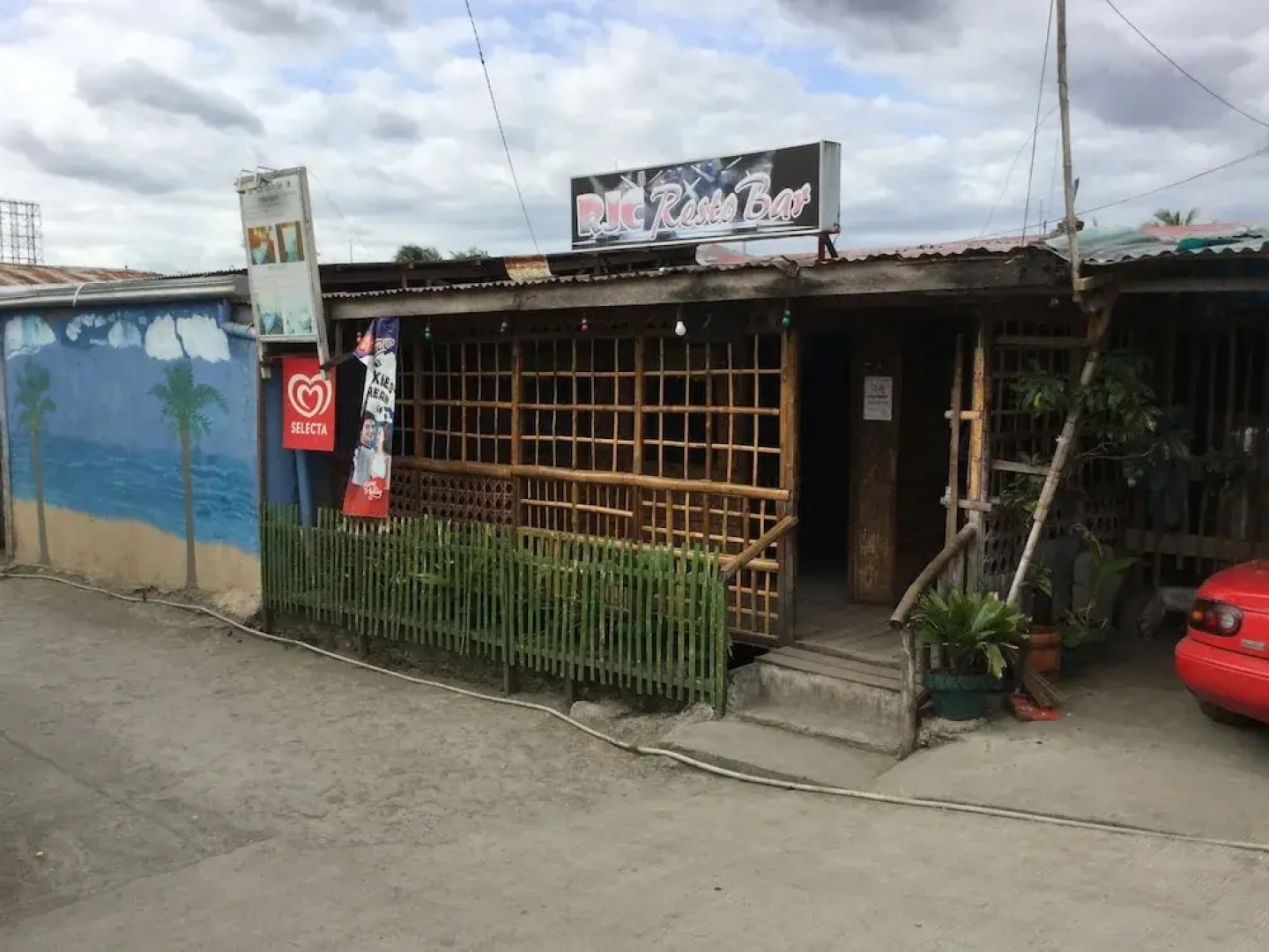 Rjc Hostel And Karaoke Bar