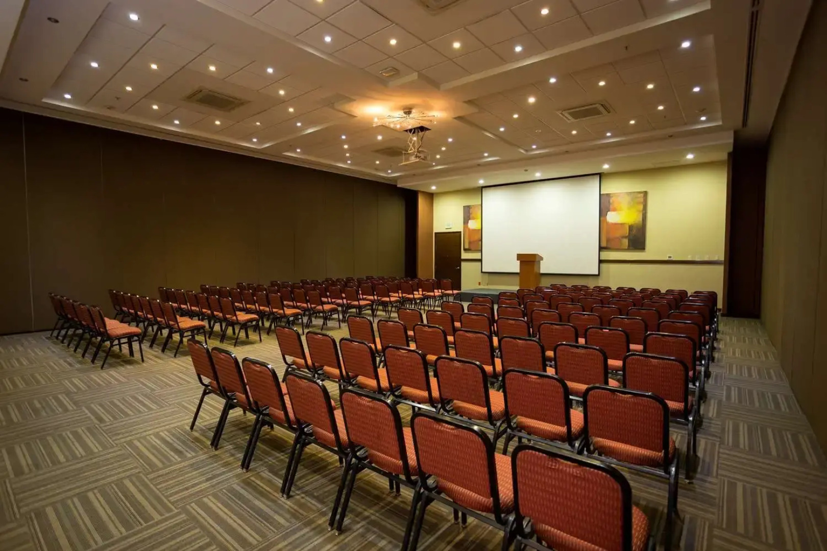 Excellence Express & Suites