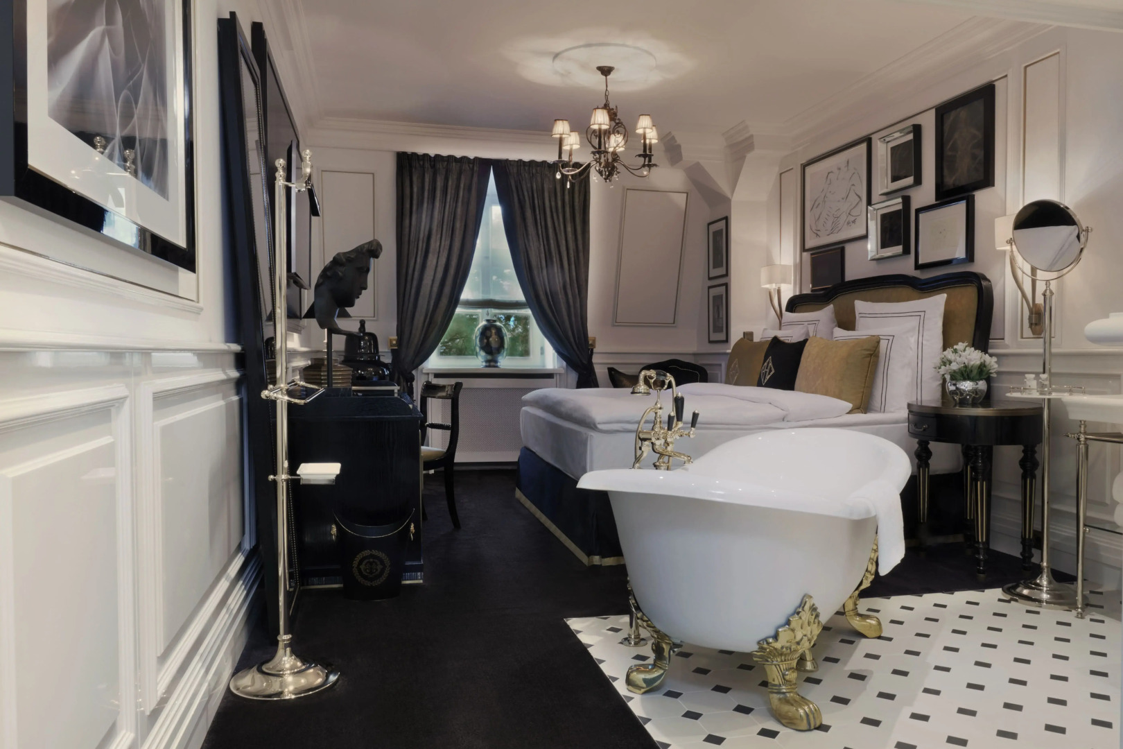 Schlosshotel Berlin By Patrick Hellmann