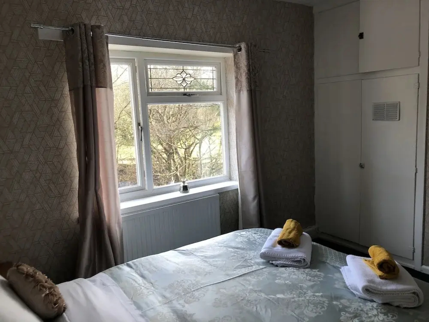 3br-sleeps6-garden-mountain &near 4 Falls Walks on