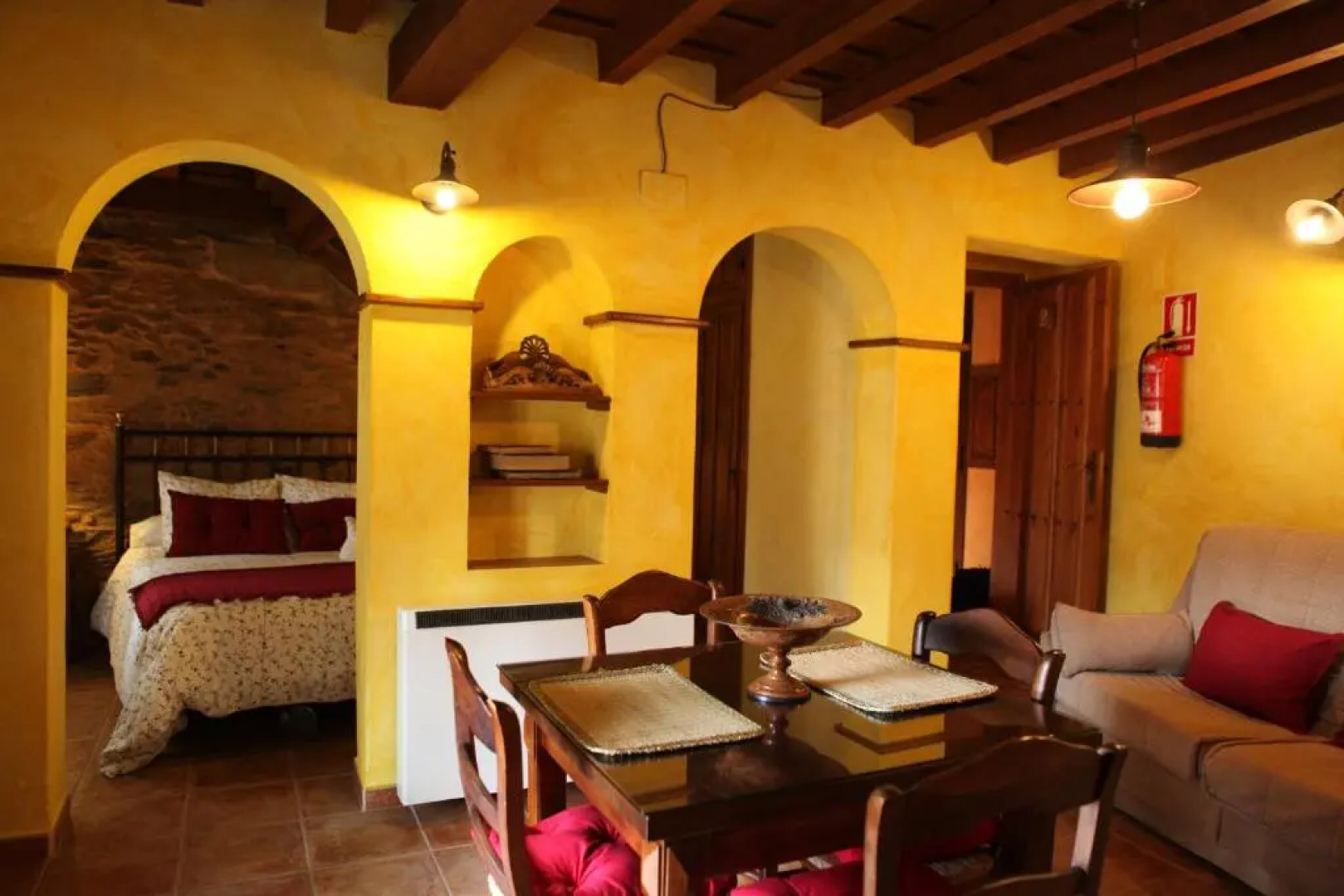 Apartamentos Rurales La Solana