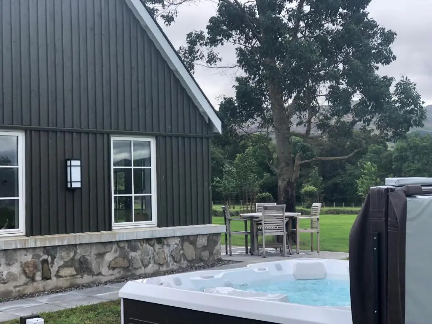 Dalveich Cottage W/hot tub & Stunning Views