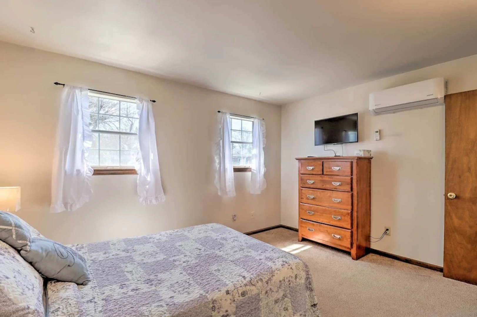 Cozy Allentown Home, 2 Mi to Hamilton District!