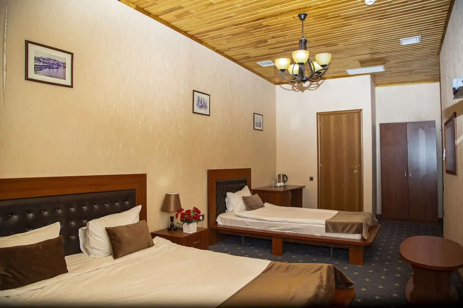 Port Hotel