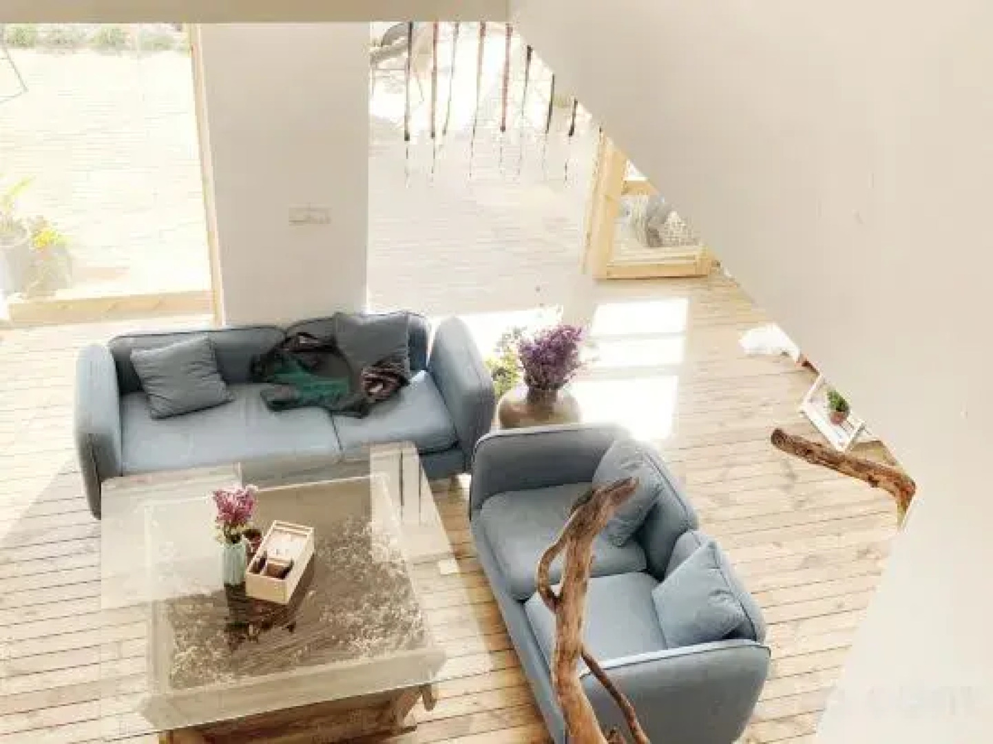 A place to watch the sunrise over the sea of clouds and terraces