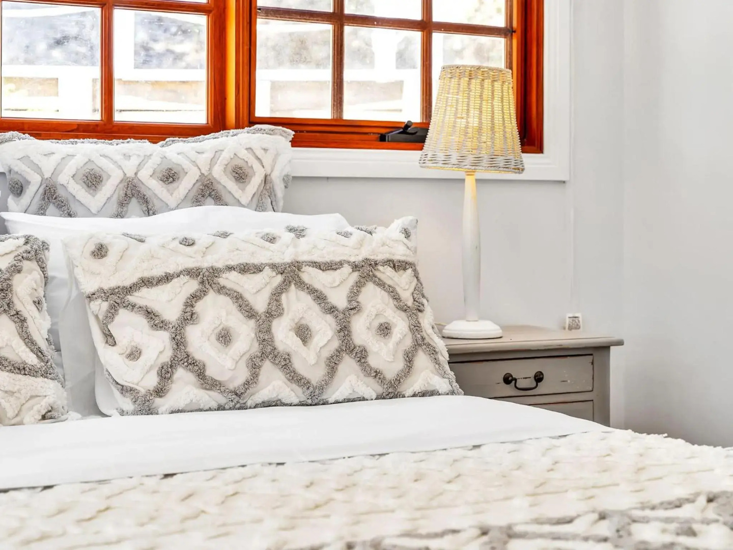 SEA DECK Hyams Beach 4pm Check Out Sundays