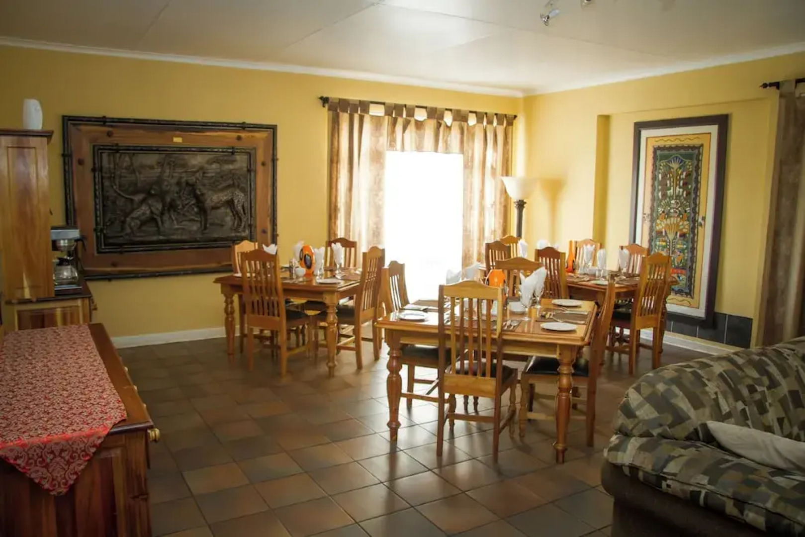 26 On Chamberlain Guest House