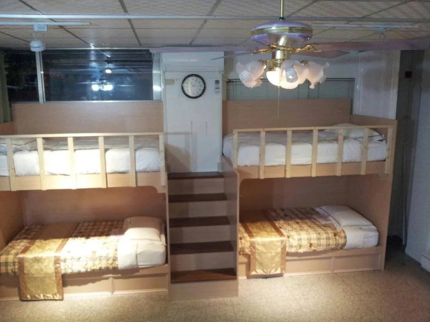 Jiji Art Backpackers Hostel