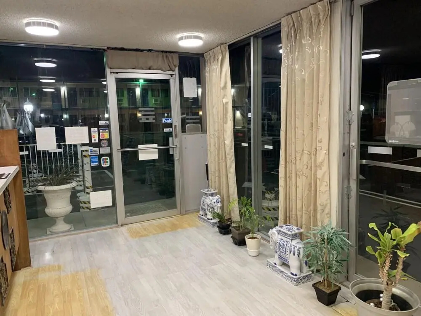 ERTH INN by AGA - Mojave