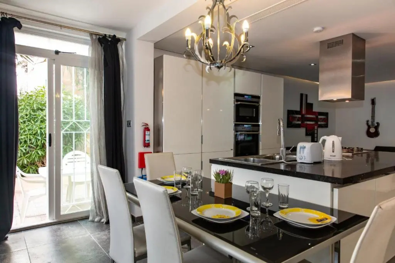 Dolmen Court Flat 10, Qawra