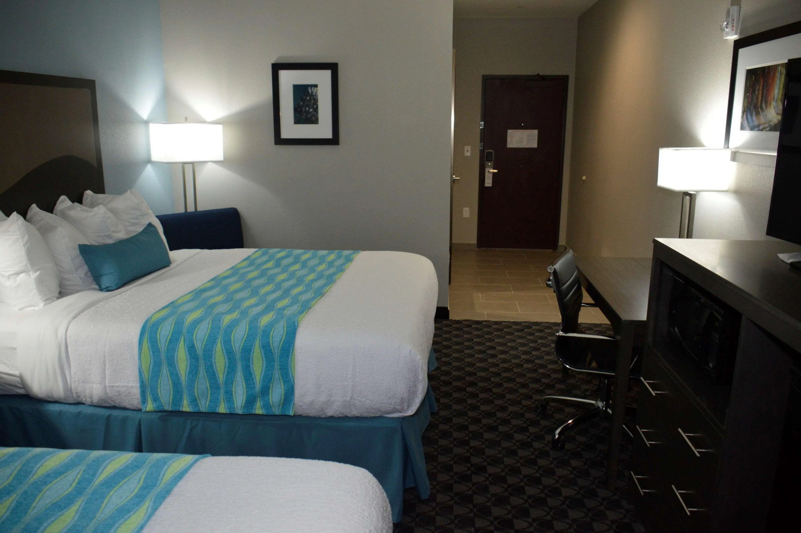 Best Western Plus Waller Hotel