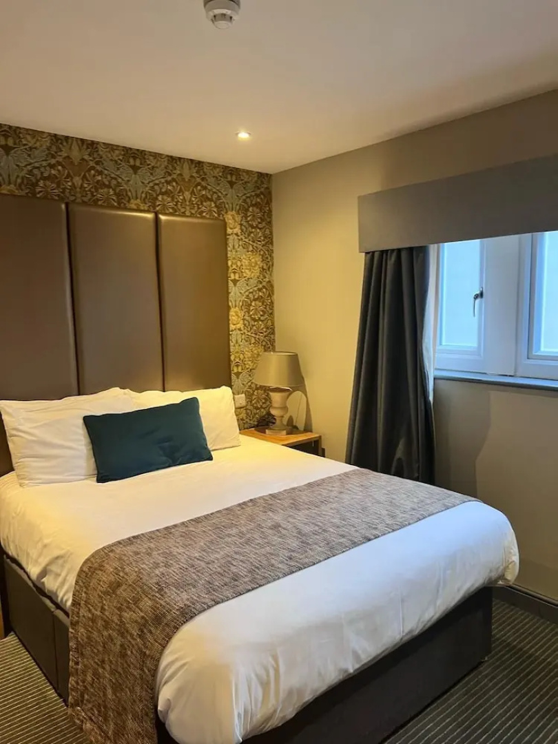 The New Hobbit Hotel Rooms