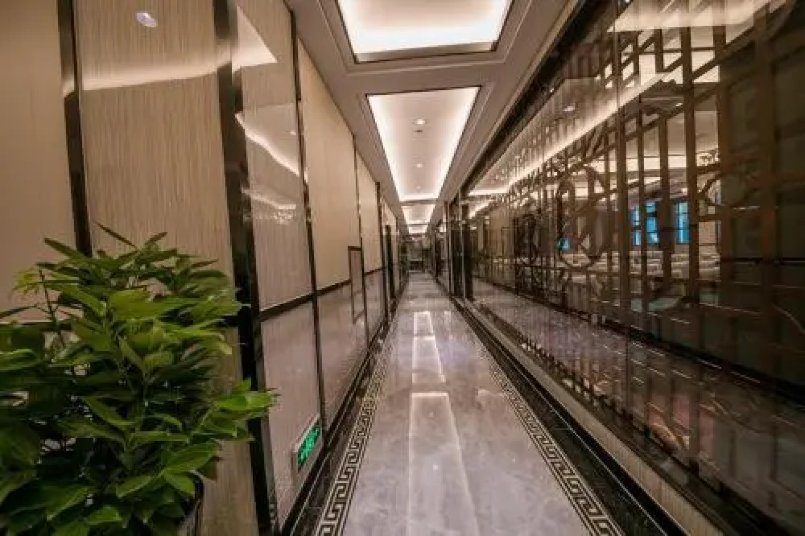 Yongzhou Xiaoxiang Binghu Hotel