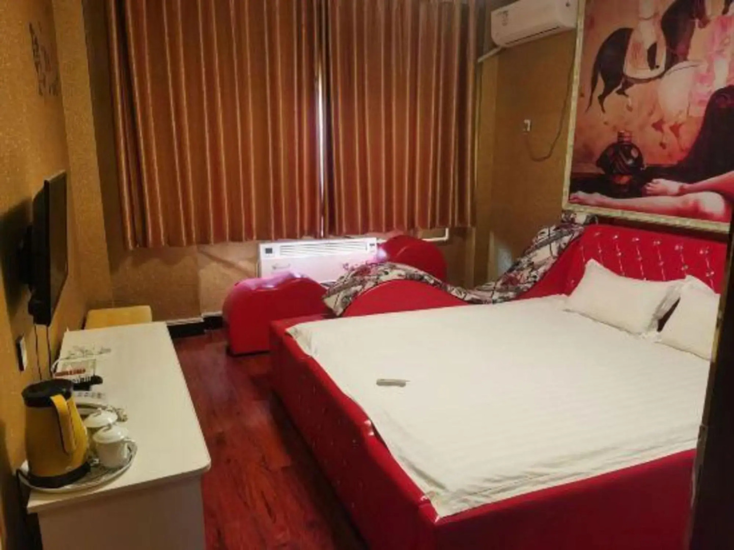 Aike 88 Hotel (Guangrao Bus Station Chengnan Wholesale Market Branch)