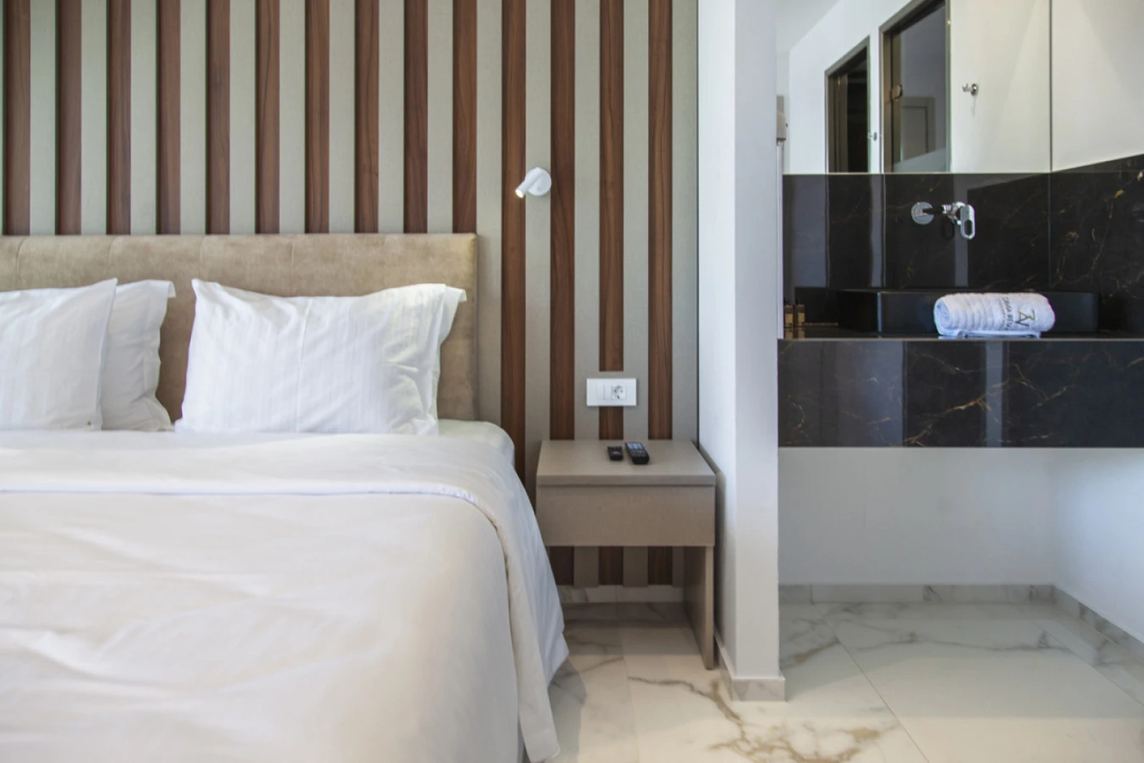 Zavia Pente in Syvota