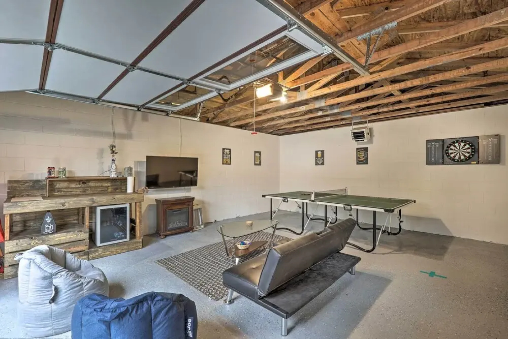 Hot Tub & Fire Pit at Luxe Blue Ridge Bungalow