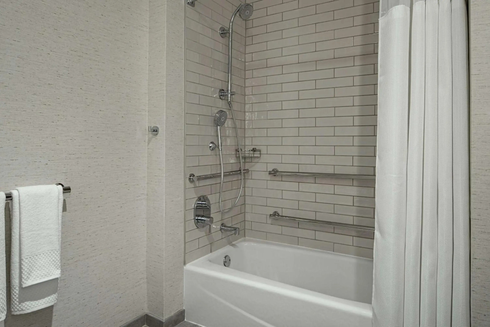 DoubleTree Suites by Hilton Orlando - Disney Springs® Area