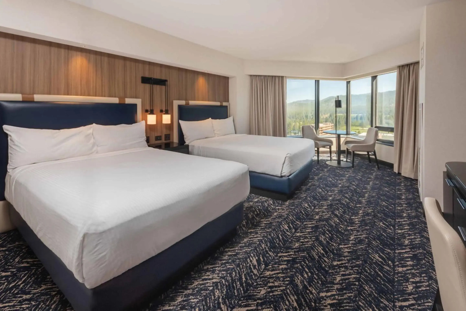 Отель Caesars Republic Lake Tahoe — A Caesars Destination