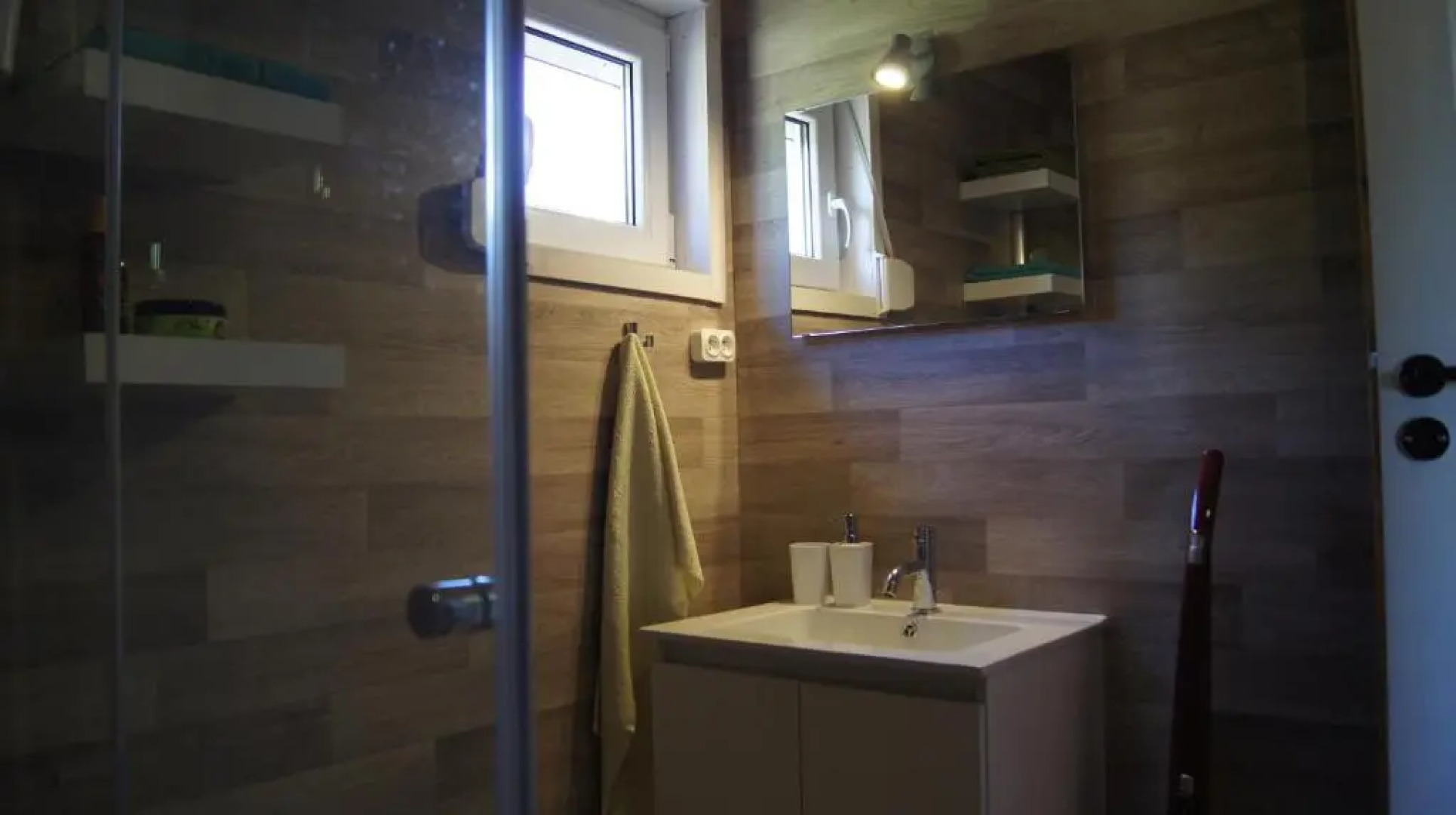 Carpinus - domek nad jeziorem Łętowo