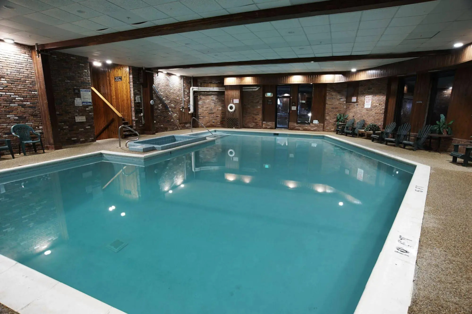 Cortina Inn & Resort