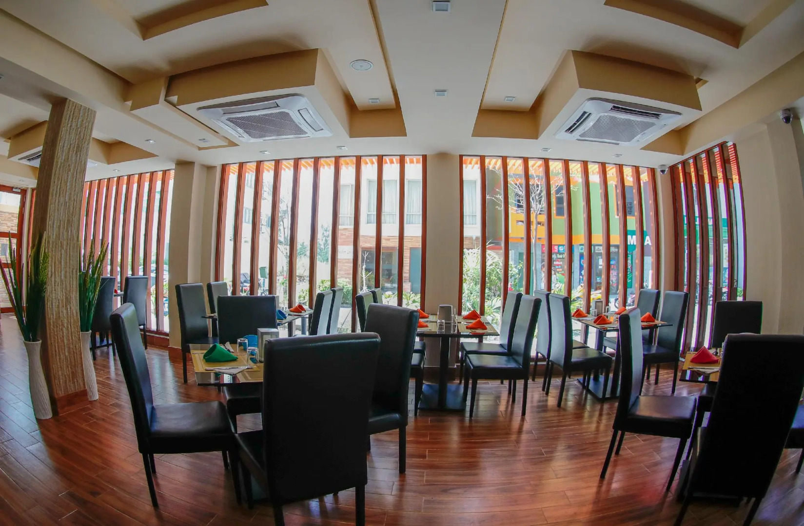 Отель Three Inn