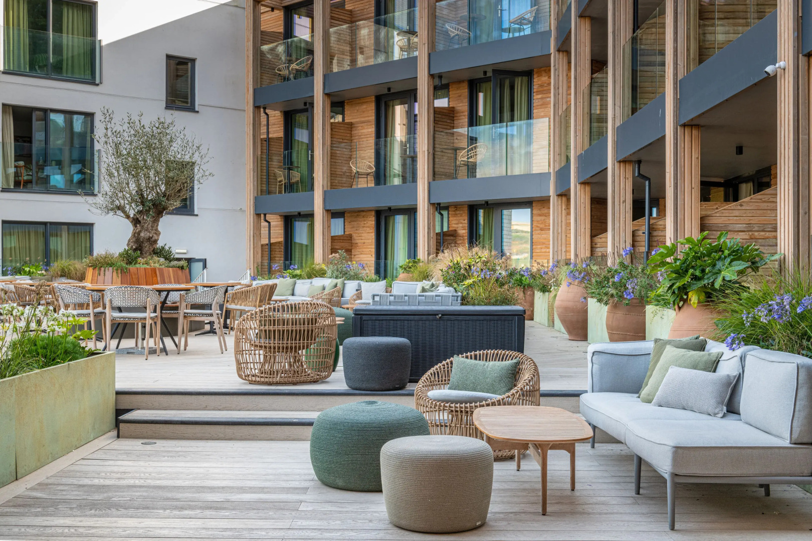 Harbour Beach Club & Hotel