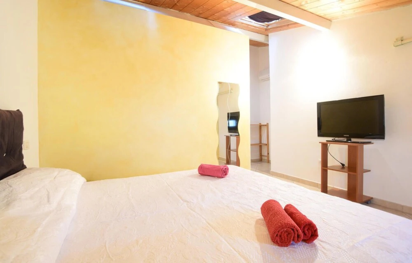 Beautiful Apartment in Cecina With 1 Bedrooms