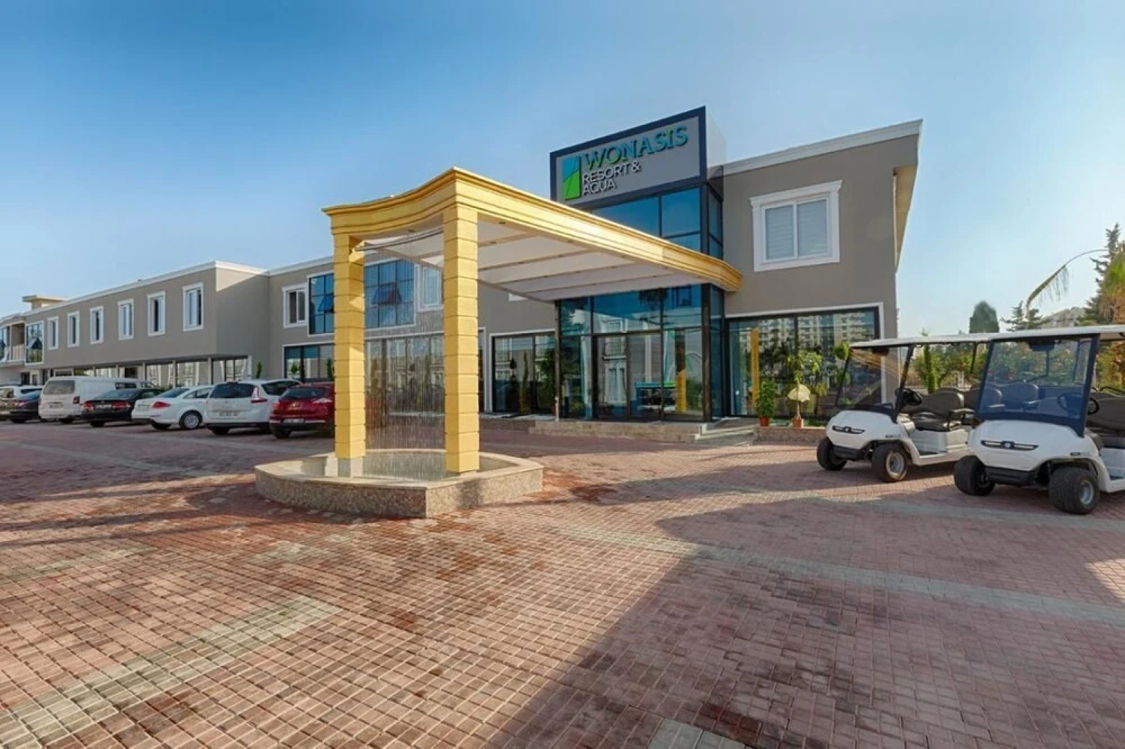 Wonasis Resort & Aqua Hotel
