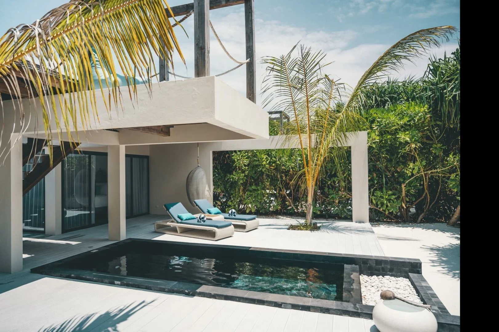 Kuredhivaru Resort & Spa Maldives