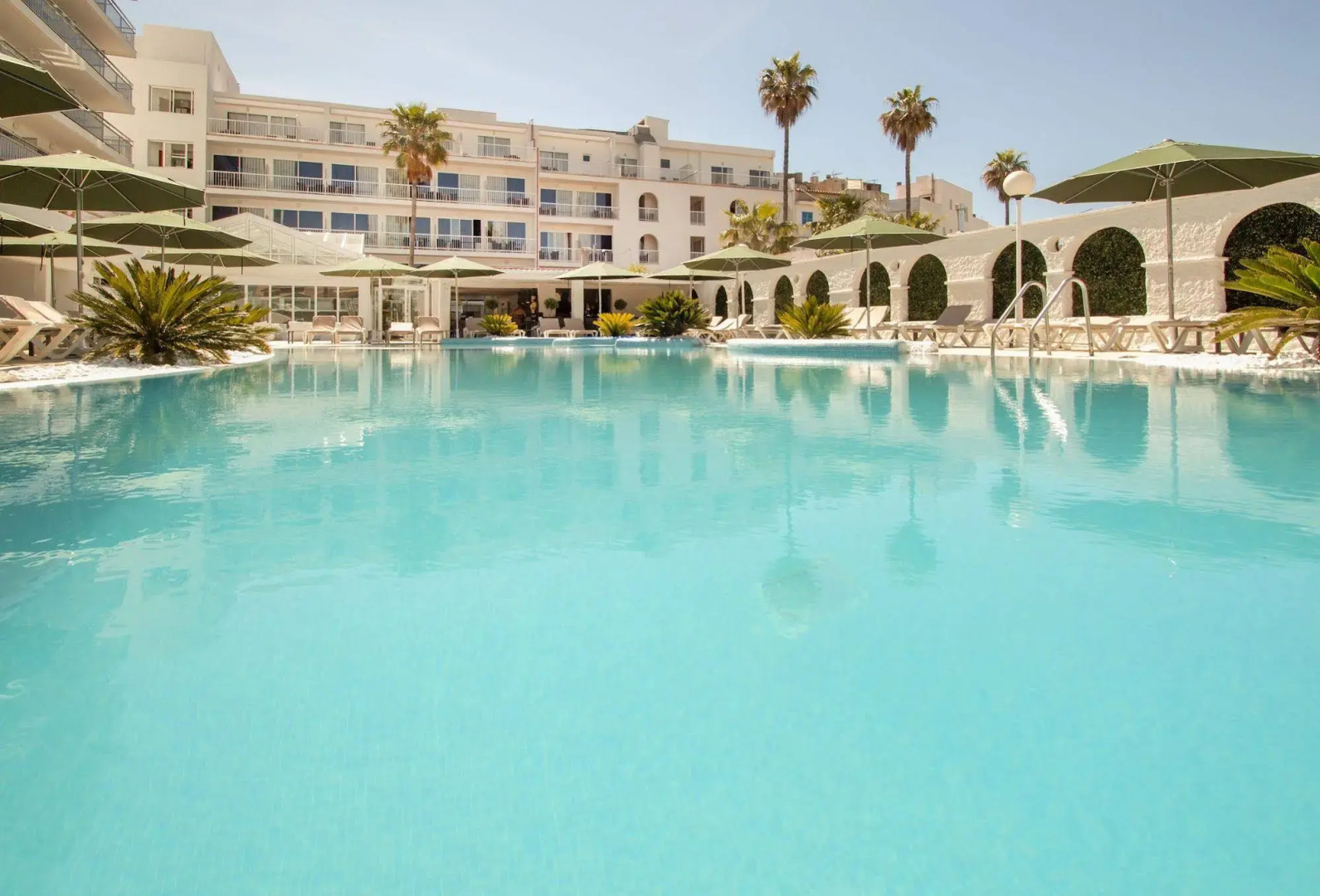 Catalonia Del Mar - Adults Only