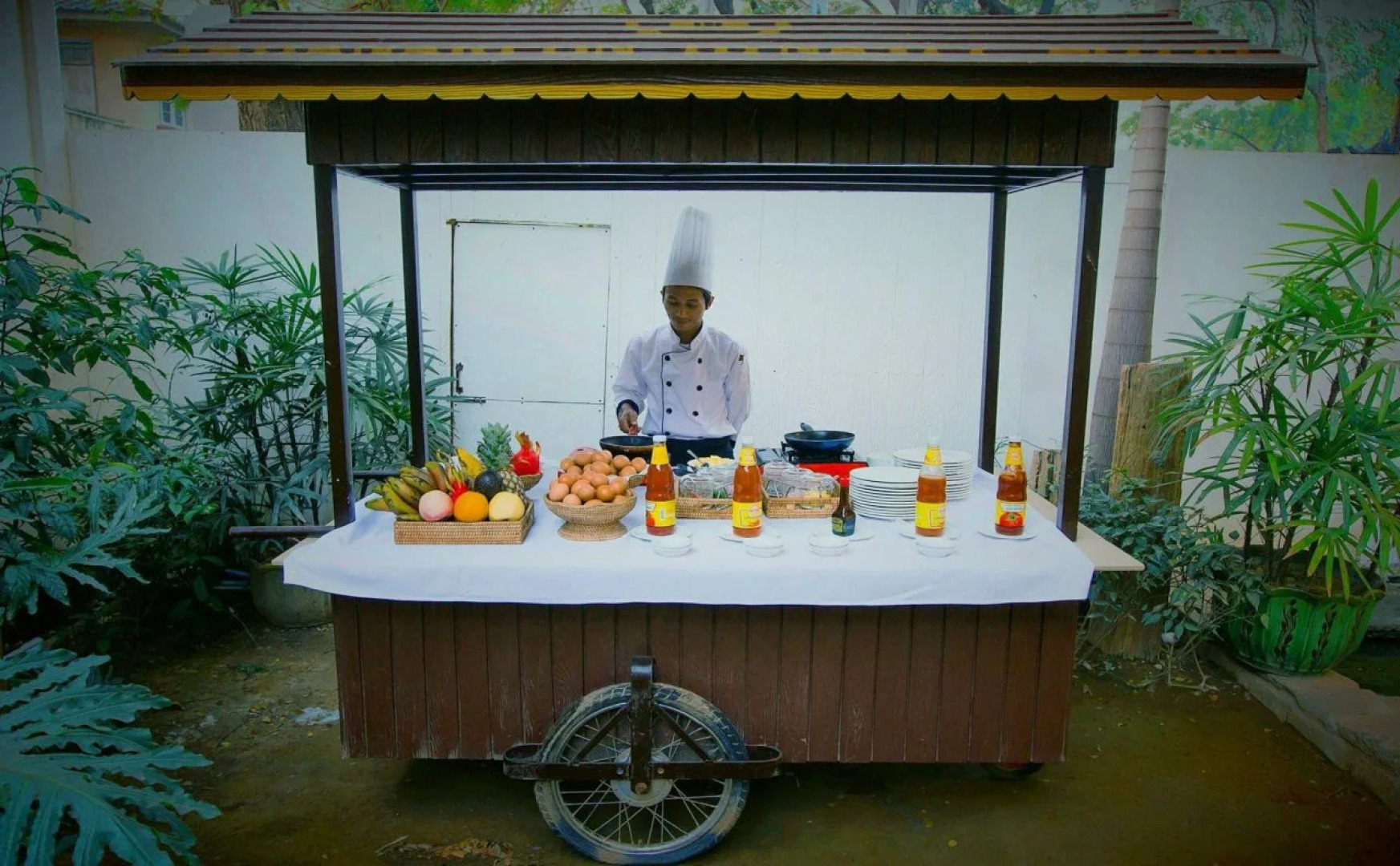 Yadanarpon Dynasty Hotel