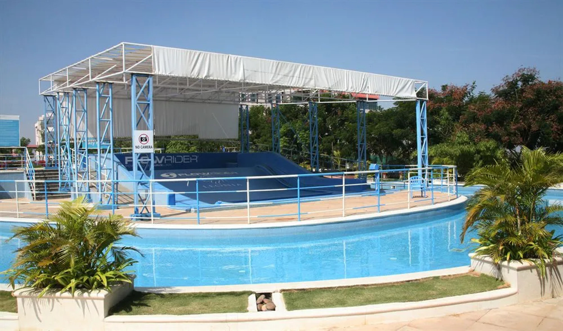 Oh Biz Premier at Leonia