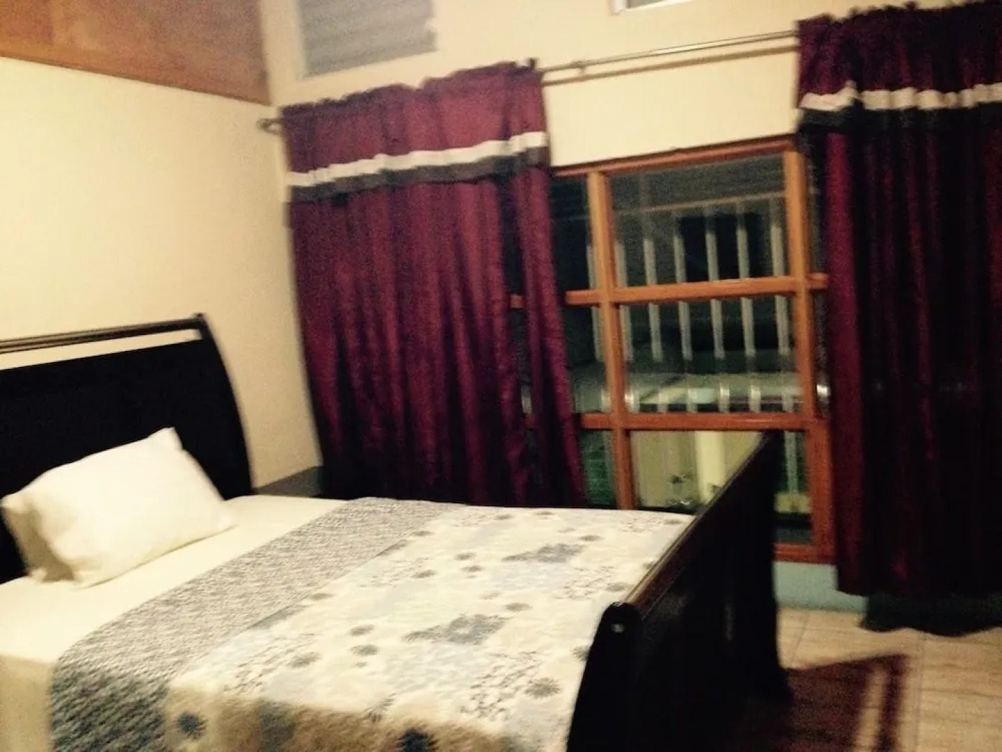 Auber Cayes Guest House