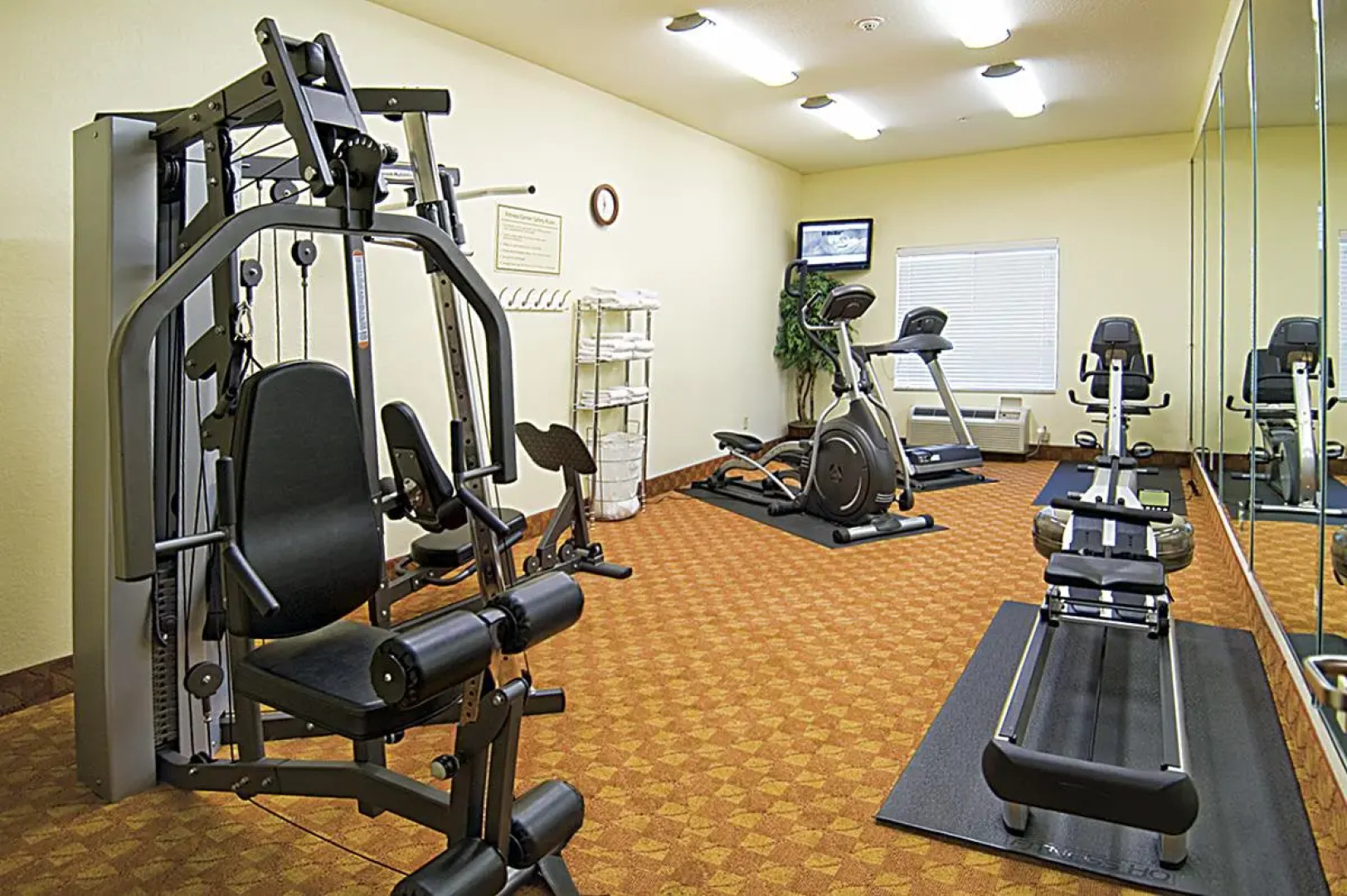 Best Western Plus San Antonio East Inn & Suites