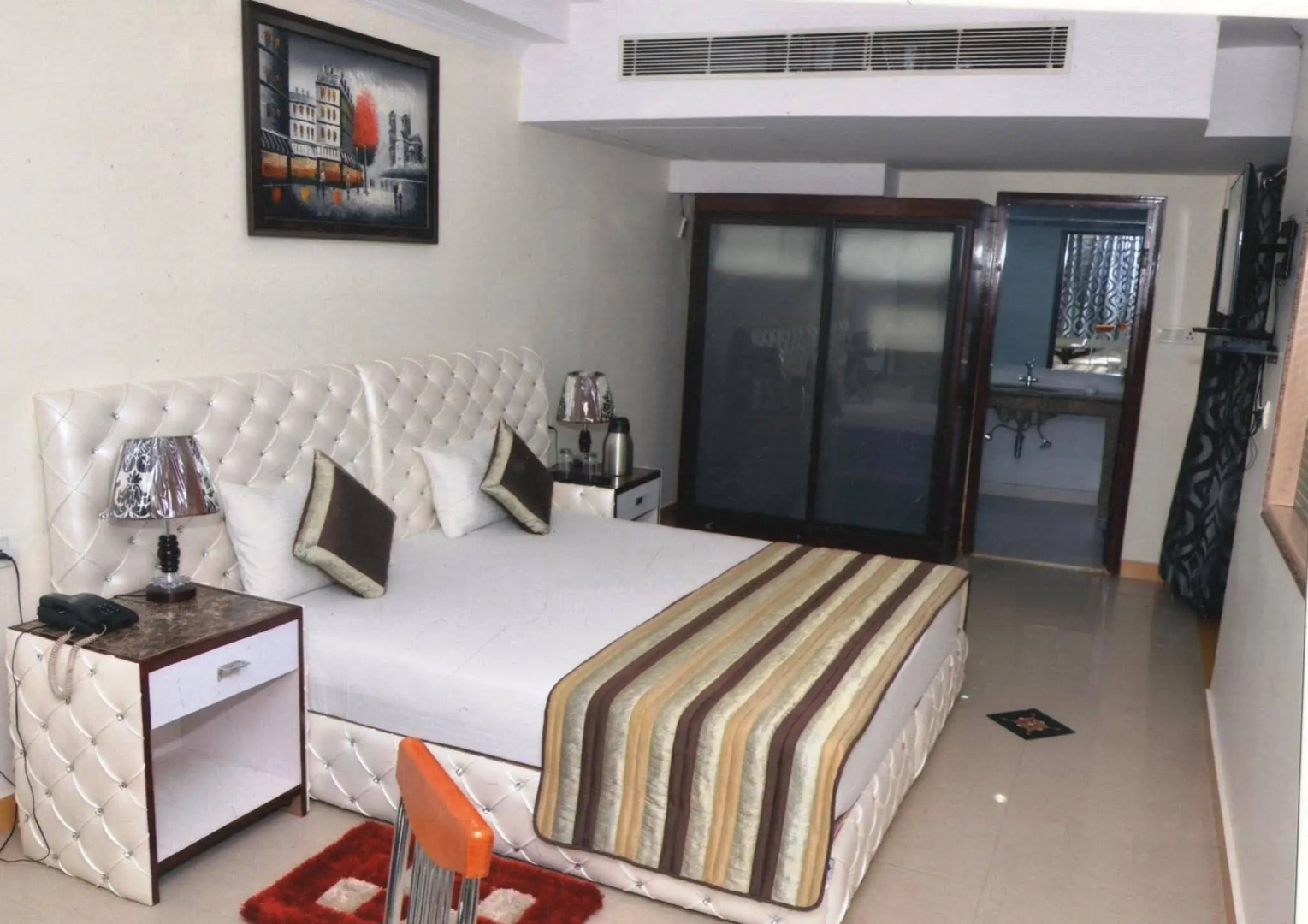 Delite Sarovar Portico Faridabad