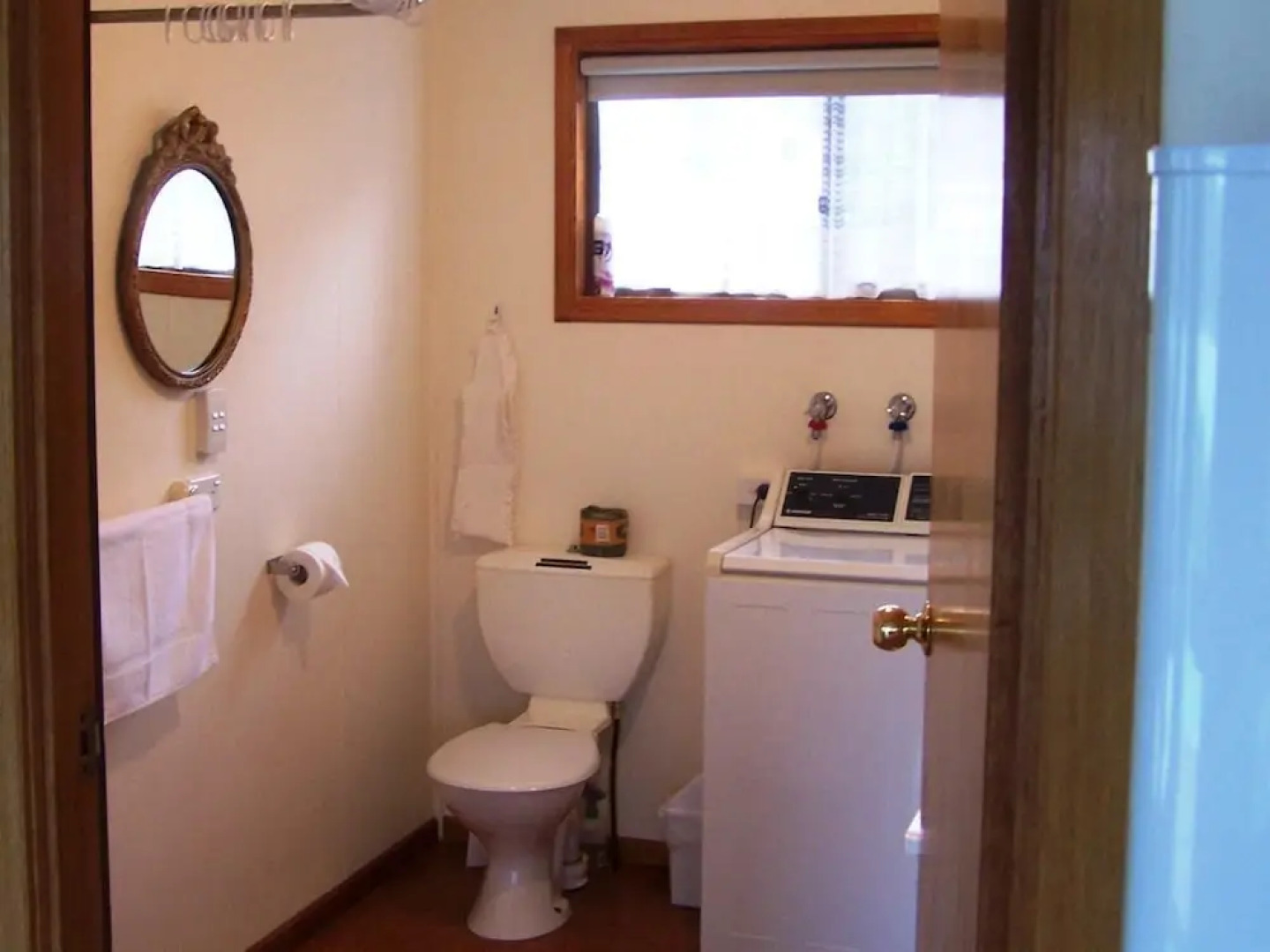 Coles Bay Waterfronter 1