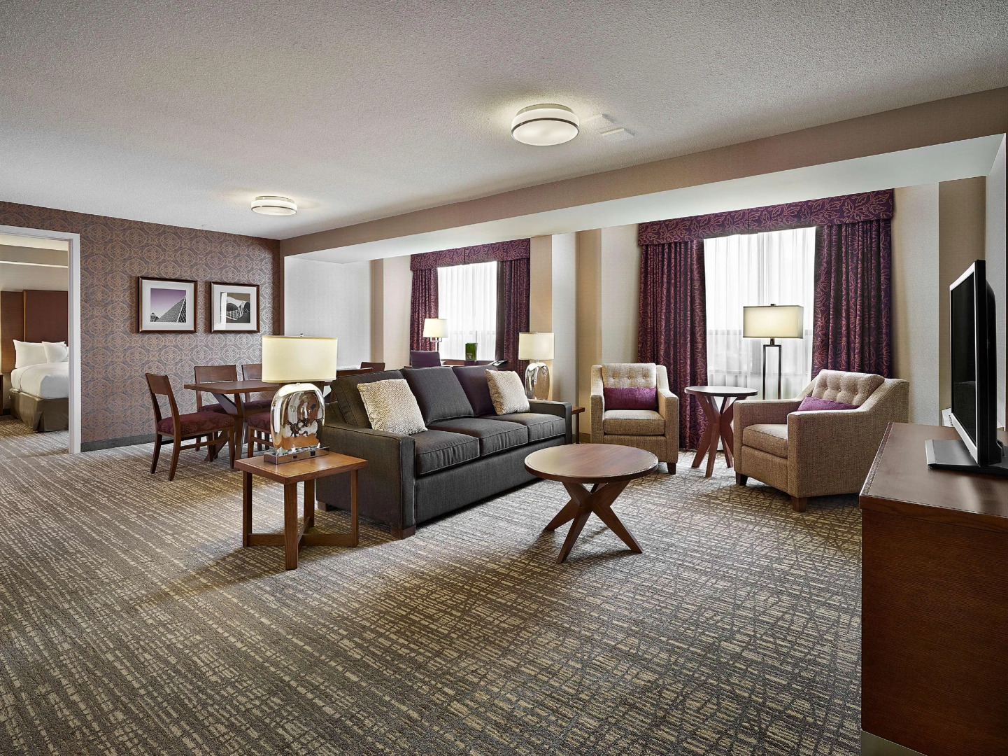 DoubleTree by Hilton Hotel West Edmonton