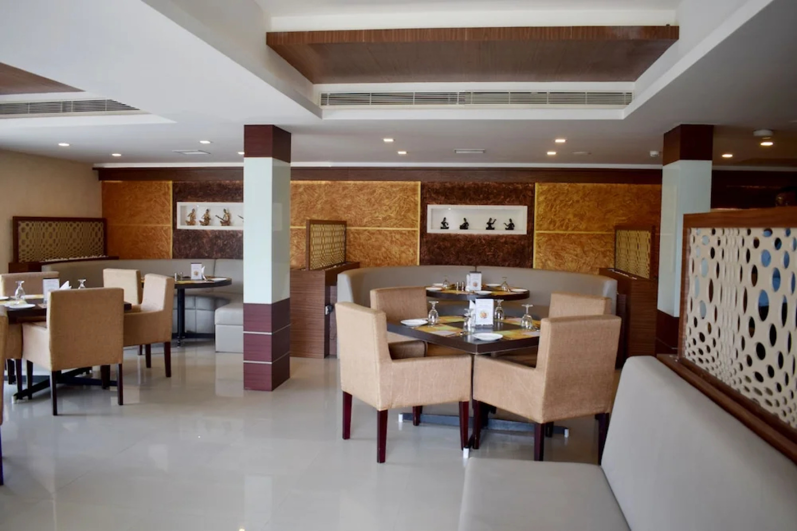 Nakshatra Emerald Inn