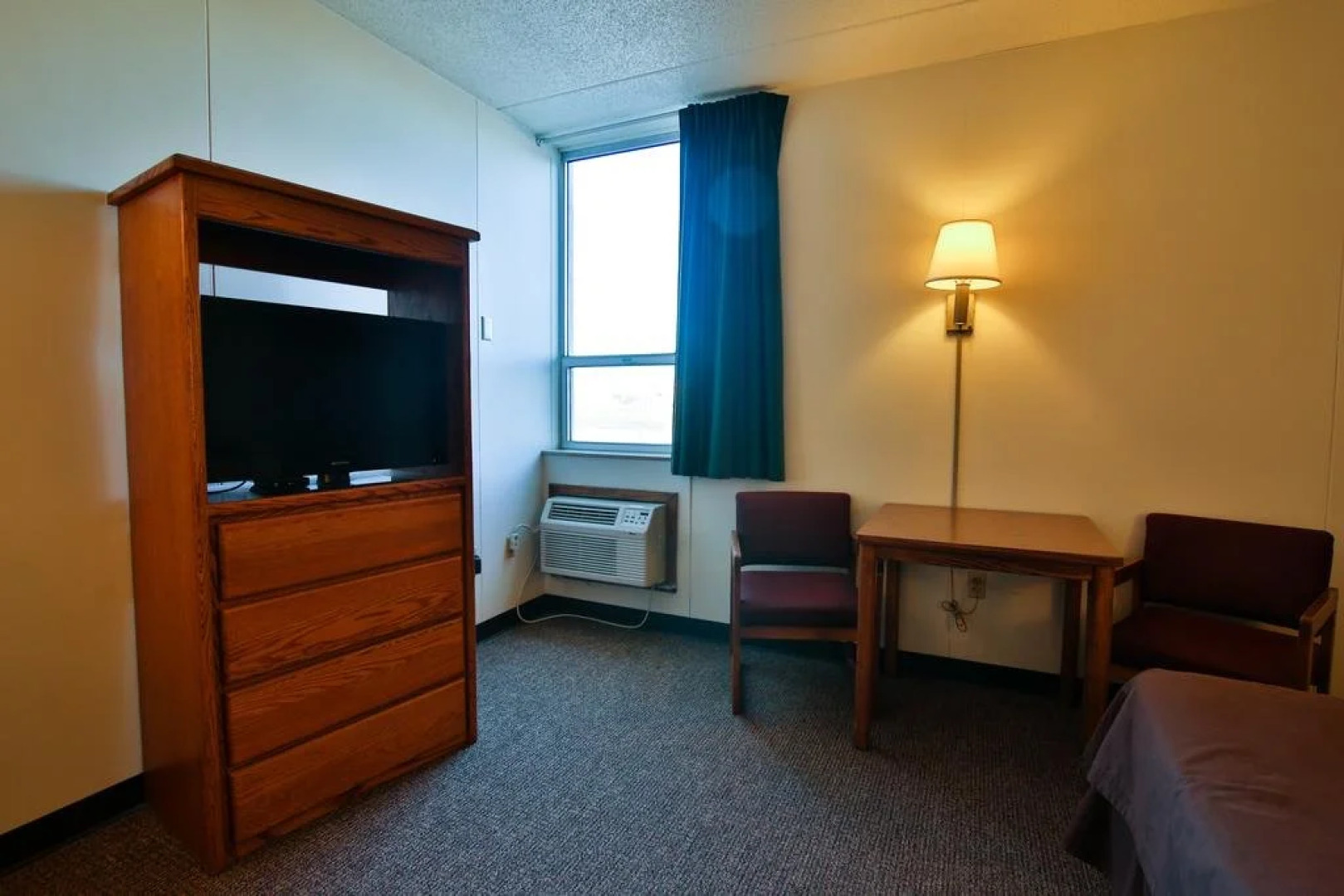 Great American Inn & Suites