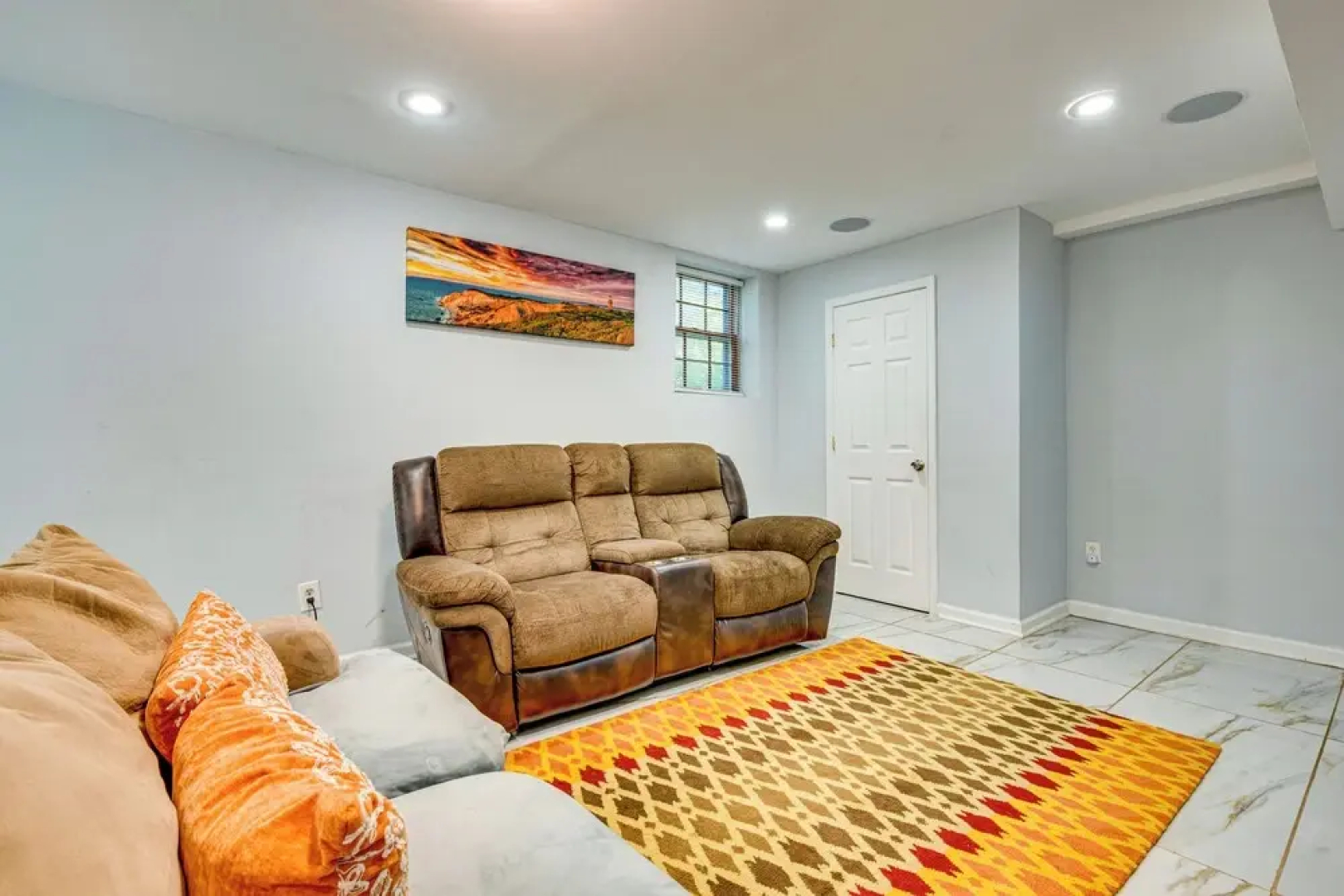 Spacious Home w/ Hot Tub, 14 Mi to Downtown Atl!