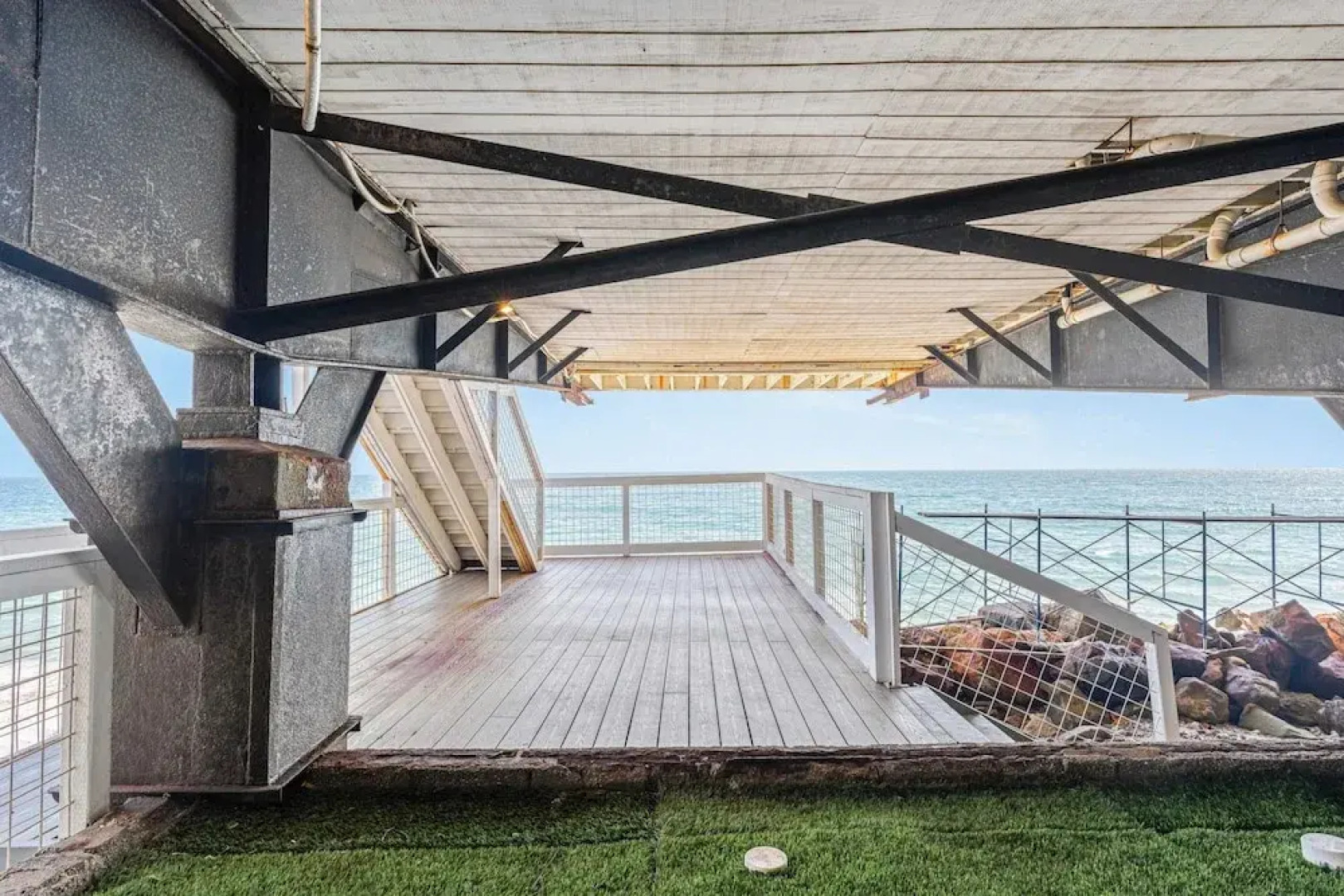 Big Rock Beach Retreat With Oceanfront Balconies, Direct Beach Access & Sweeping Sunset Views Pacific Coast Outlook by Avantstay