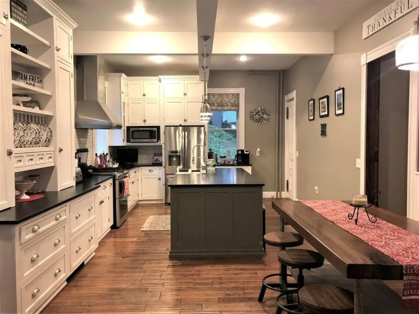 Hatch House Bed & Breakfast