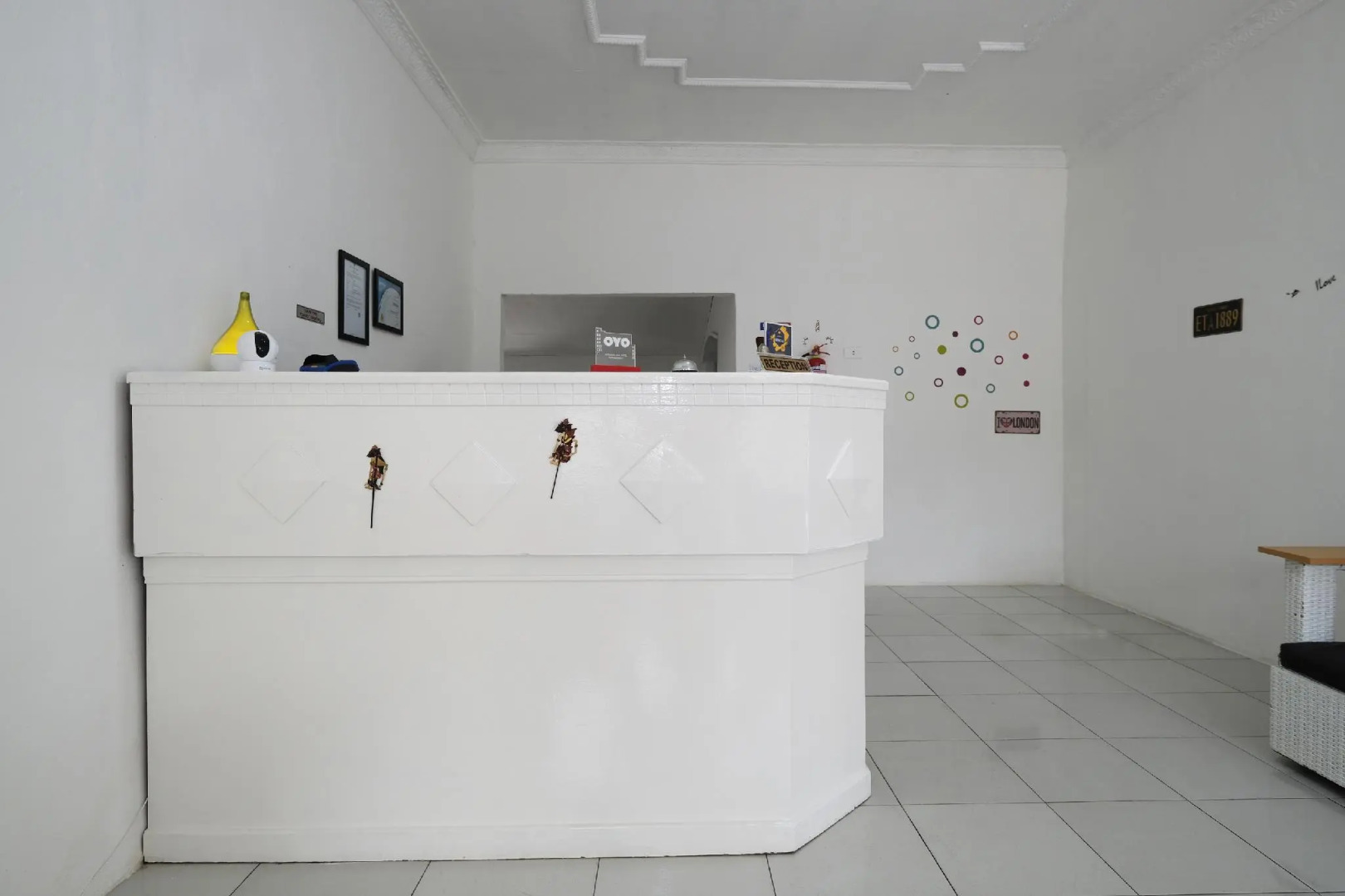 OYO 2557 The Apple Residence