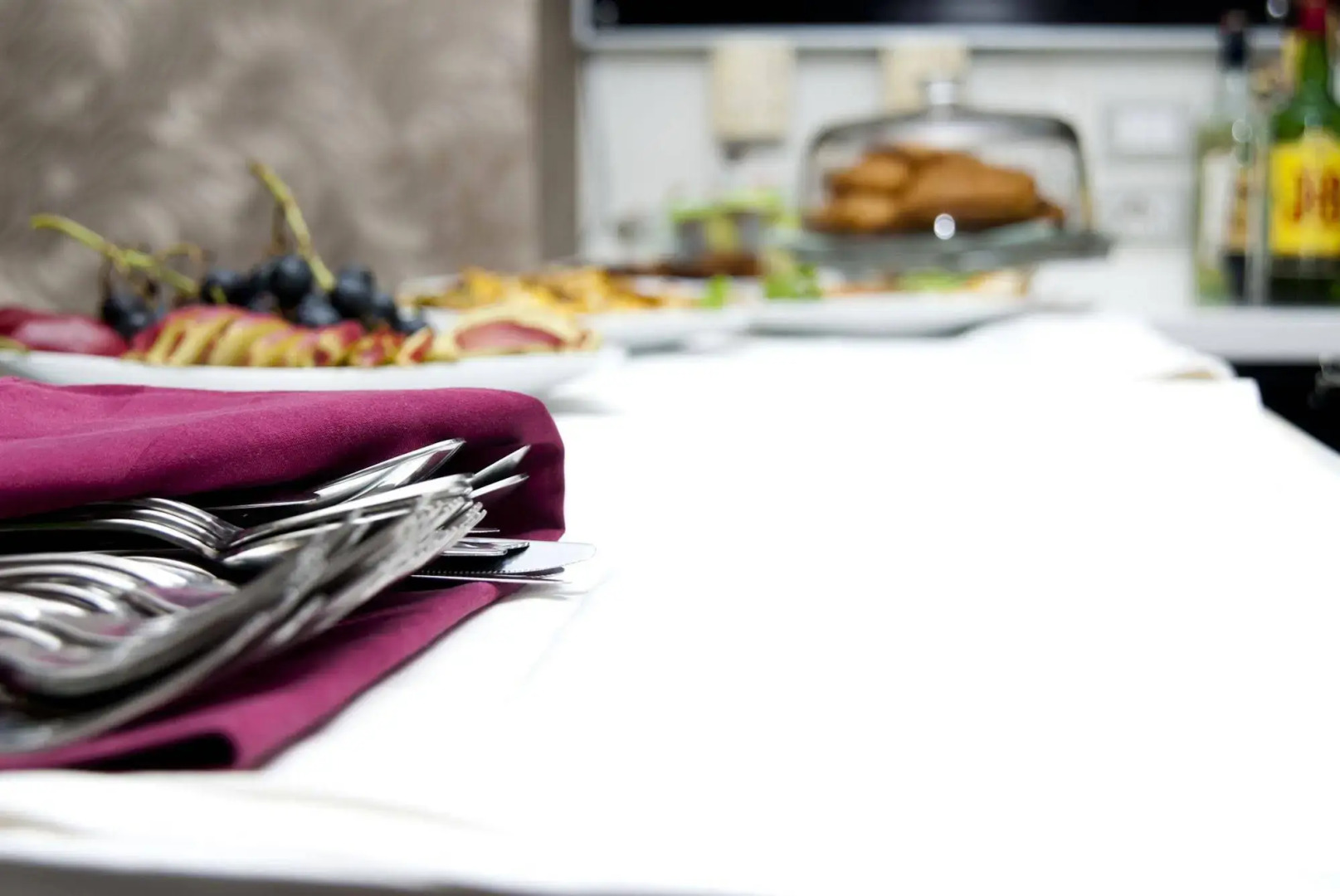 Golden City Hotel, Tirana