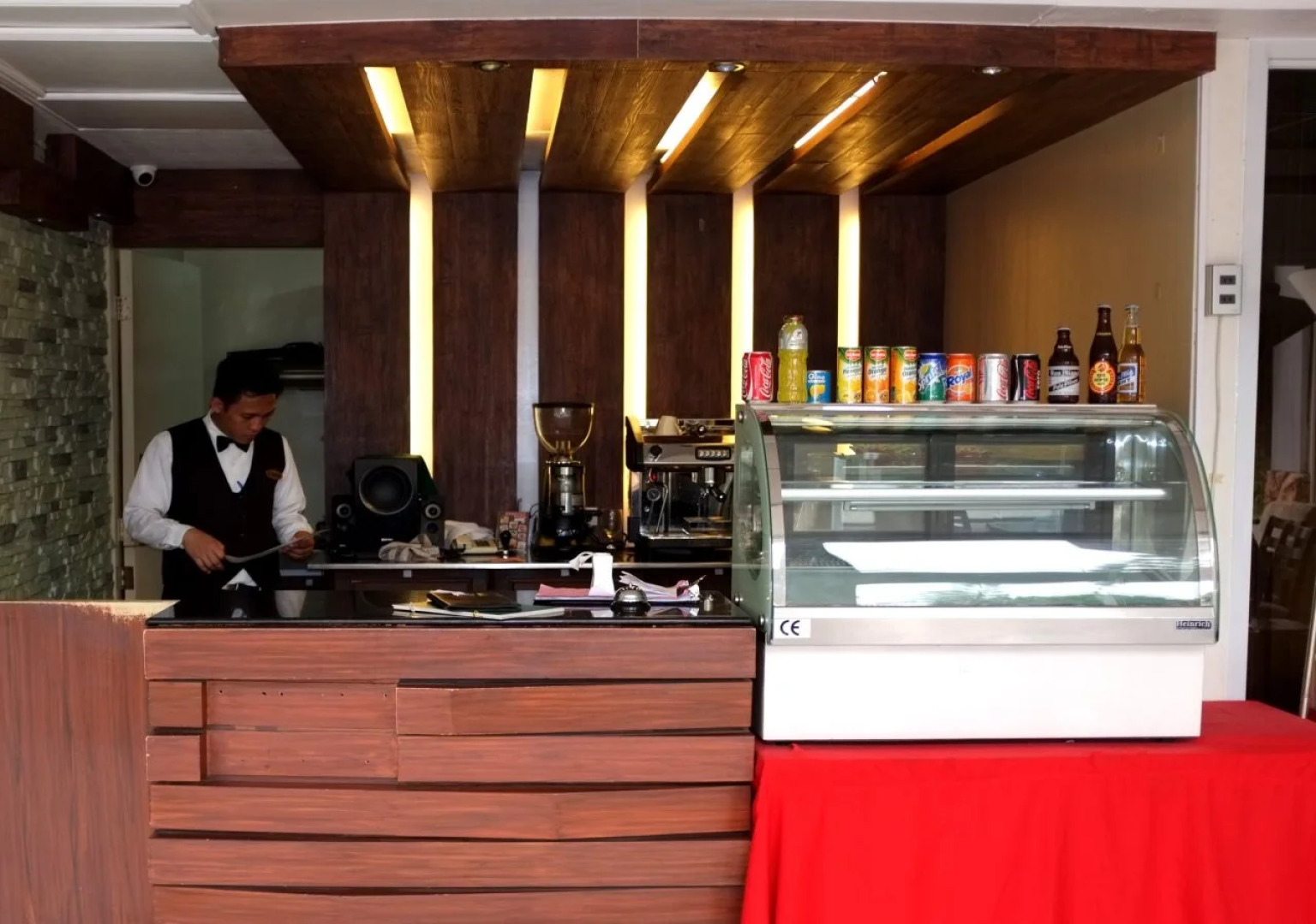 The Ritz Hotel at Garden Oases